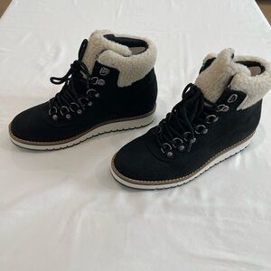 White Mountain Black Winter Boots with Cream Lining